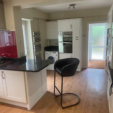 5 Bed House, 32 Tutbury Avenue, Cannon Park, Coventry, Cv4 7Bj Villa Exterior photo